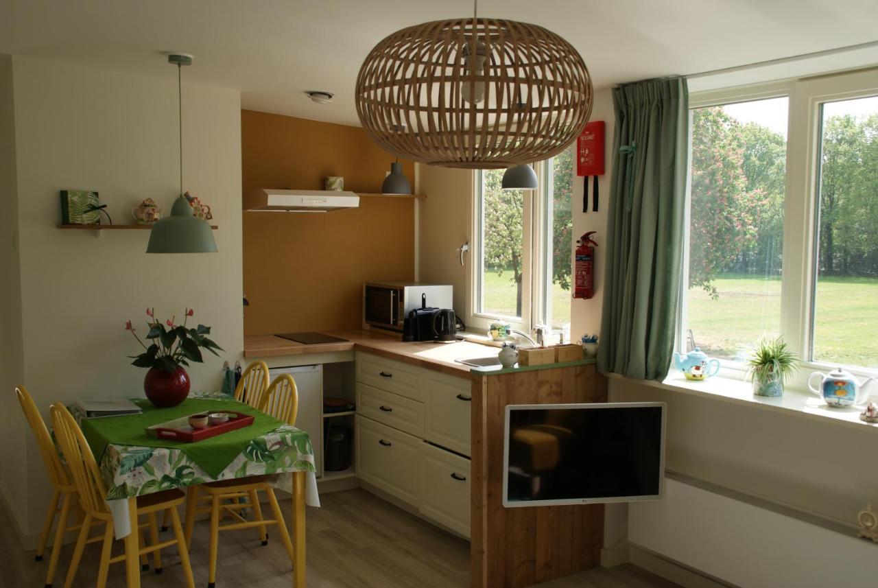 Vakantieboerderij 'T Zand - Appartement Heeswijk-Dinther Exteriör bild